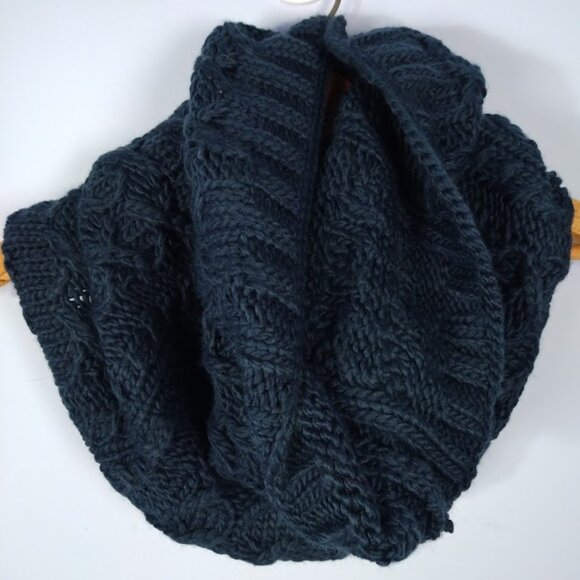GAP Chunky Cable Knit Neck Warmer Navy Blue Fall Winter Cozy Cabin - Picture 1 of 4